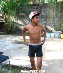 Jacopo Horny boys porn big cocks 628e89bcdcc70.jpg