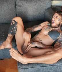 Strong guys men with big cocks boys porn 62af61fc7c12a.jpg