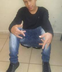 Twinks in snakers boys cute tube 62bedf2192b82.jpg