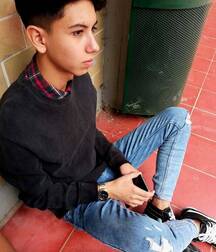 Twinks in snakers boys cute tube 62bedf321da2d.jpg