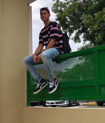 Twinks in snakers boys cute tube 62bedf5230a3c.jpg
