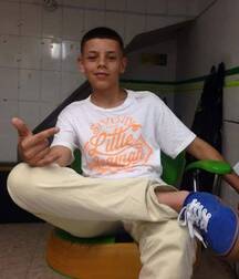 Twinks in snakers boys cute tube 62bedf7519413.jpg