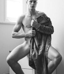 Hot boys no porn ripped guys shirtless 62bee05789289.jpg