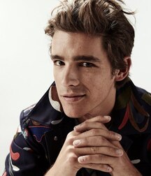 Handsome faces twinks deep prefer looks tube 62d9a661be696.jpg