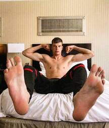 barefoot boys under twink tube toes 62ec205991666.jpg