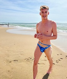 play fun sport in pool twink tube 62fa501593bcb.jpg