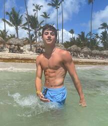 hunk and smooth young ripped twink tube 62fe2d13a693b.jpg