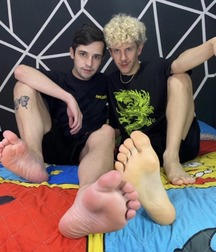 twinks barefoot boys bare sexy tube toes 62ffc9245b695.jpg