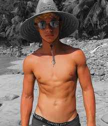 shaved and muscle teens buff dudes 630132efe8be0.jpg
