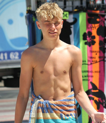 Hot teens & twinks boys nude porn strip 61c0803da65fa.png