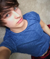 Young teen hotties mix selfies twink tube 6259aa3f776a7.png