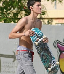Hot Guys Sneaky Summer Twink Tube Fun 61a51491b5abd.jpg