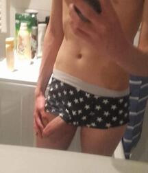 ME selfie D  6182e963b595b.jpg