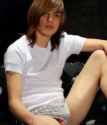 Colin handsome long hair boy gay model 1 61abc6607326b.jpeg