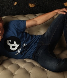 Liam handsome gay porn model shows off boys porn 61b268d0d982f.jpeg