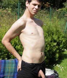 Peter sweet gay porn model shows off 61c2610a7a056.jpeg