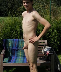 Peter sweet gay porn model shows off 61c2614e8b8df.jpeg