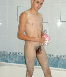 Happy Boys Brighten The Day Gay Porn 61ca33e37e89e.jpeg