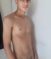 Cute gay porn young boys shows off 61fac939db65c.jpeg