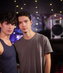 Seth and Sam Handsome twinks boys flip gay porn 6218019632386.jpeg