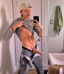Boys for week end coming gay porn nude 62207dabb3a3f.jpg
