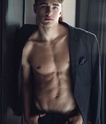 Evan Harman handsome boys porn fashion model 625091e9e1358.jpeg