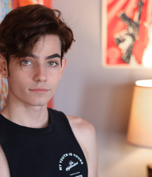 Pretty eyes Eli gay porn model 6263b54125fdf.jpeg