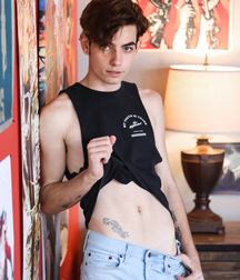 Pretty eyes Eli gay porn model 6263b5453ffff.jpeg