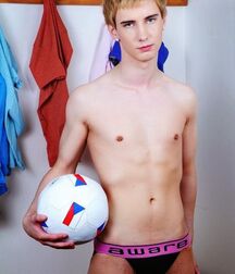 Guys with or without pants it doesn ´t matter gay porn 62b5eb59bc9a7.jpeg