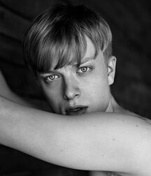 Photographing the body of boys porn is also an art gaytube 62cecebf95058.jpg