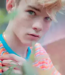 Bryce boy model tik gaytube