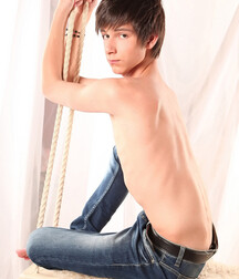 Balancelle nice looking gay porn model shows off 62eac3673aa0f.jpeg