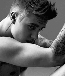 Bieber Superboy comendo o amigo gay porn 618e5950d1322.gif