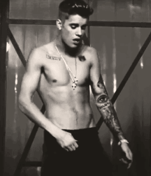 Bieber Superboy comendo o amigo gay porn 618e59565e030.gif