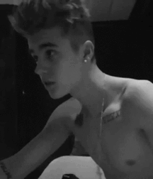 Bieber Superboy comendo o amigo gay porn 618e595b5aade.gif