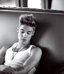Bieber Superboy comendo o amigo gay porn 618e947900805.jpg