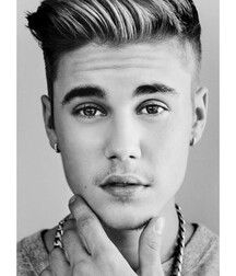 Bieber Superboy comendo o amigo gay porn 618e949f907e6.jpg
