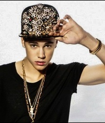 Bieber Superboy comendo o amigo gay porn nude 618eac0c803b1.jpg