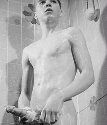Beauty Youth Nature Boys Porn in Black and White 61c36fcbbb29a.jpg