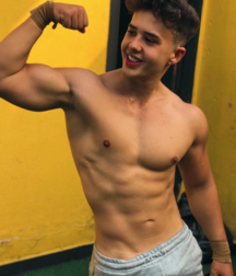 flexing muscle boys twink tube (radb) 61957630119d6.png
