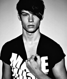 twink tube sand dance 61a2ecf5a10e5.jpg