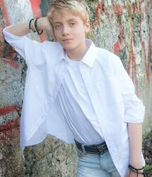 twink tube sand dance 61a2ed3c255c3.jpg