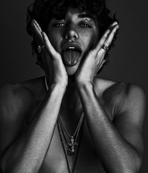 twink tube mirror mirror sexy boi 61a447b0f1c20.jpg