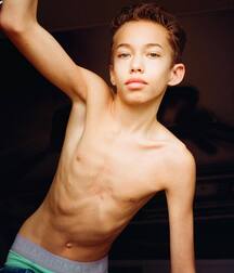 twink tube mirror mirror sexy boi 61a44837da554.jpg