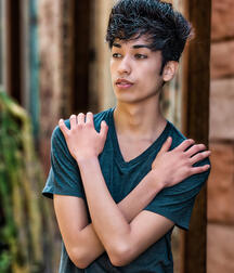 Julio cute twink tube style