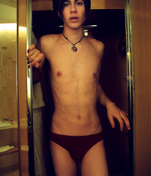 Steven Kauk Twink Tube 61a17bb0d363d.jpg