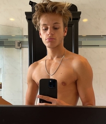 Sexy Blond Twink Mark Posing Twink Tube 620ed6b49616d.jpeg