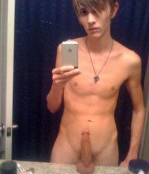 boys selfies mirrors gay porn snap 61a6b531524c6.jpg