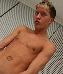 Cum Squirting Twink Ryan Gay Porn 625c172f4f018.jpg