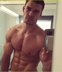 Alan Ritchson is just Perfect 620046d7bc562.jpg